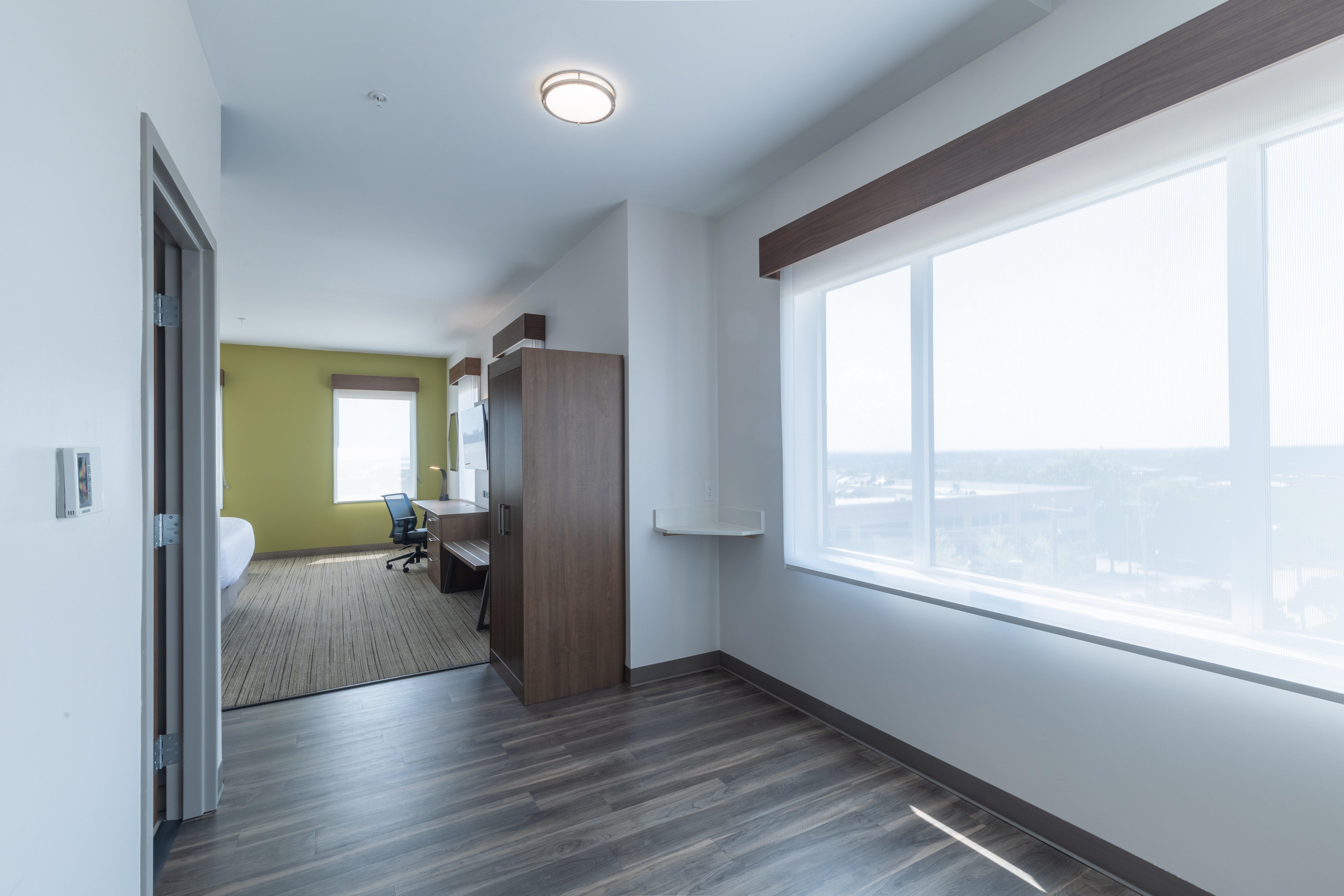 Holiday Inn Express & Suites Columbia Downtown The Vista By Ihg Exterior photo