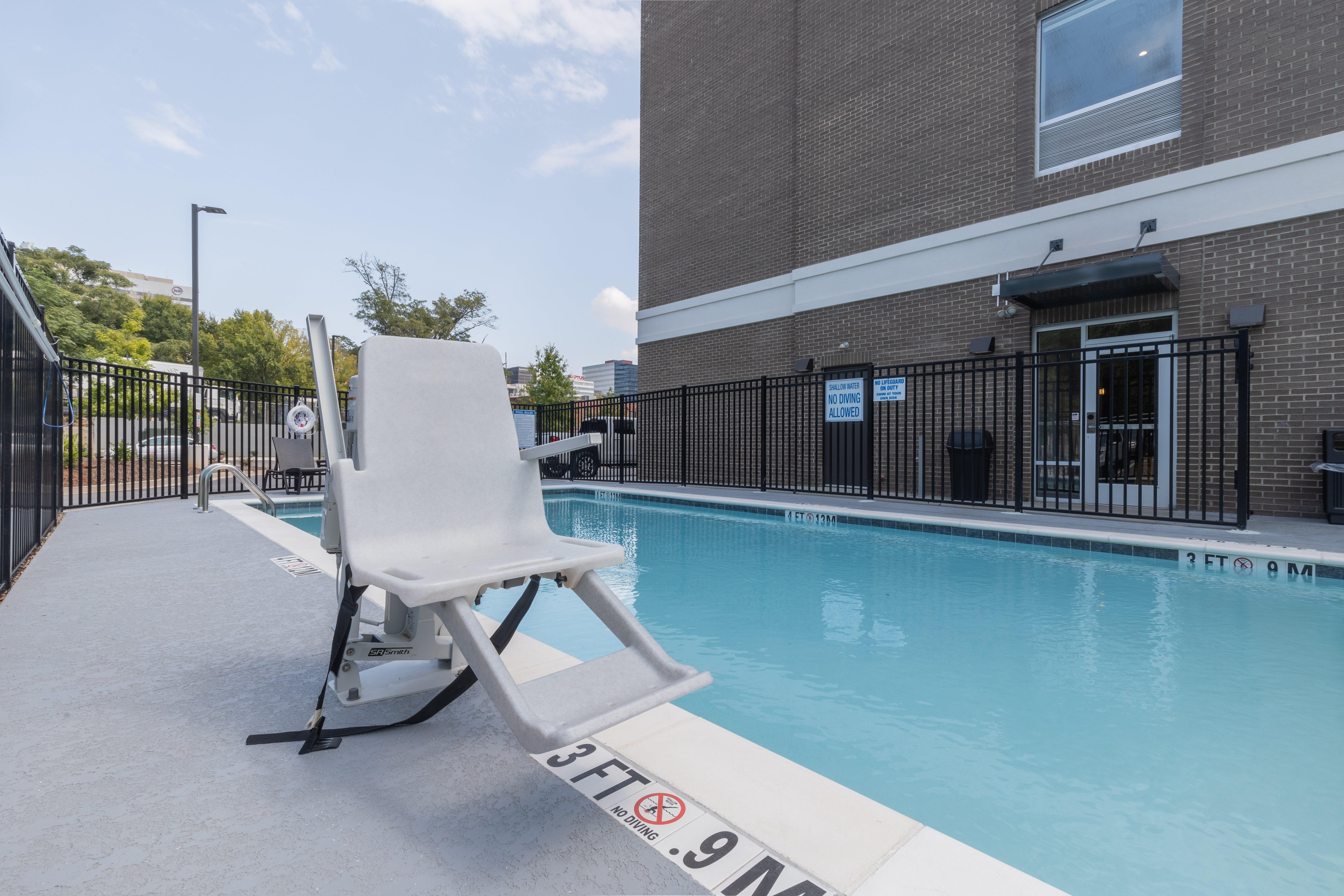 Holiday Inn Express & Suites Columbia Downtown The Vista By Ihg Exterior photo