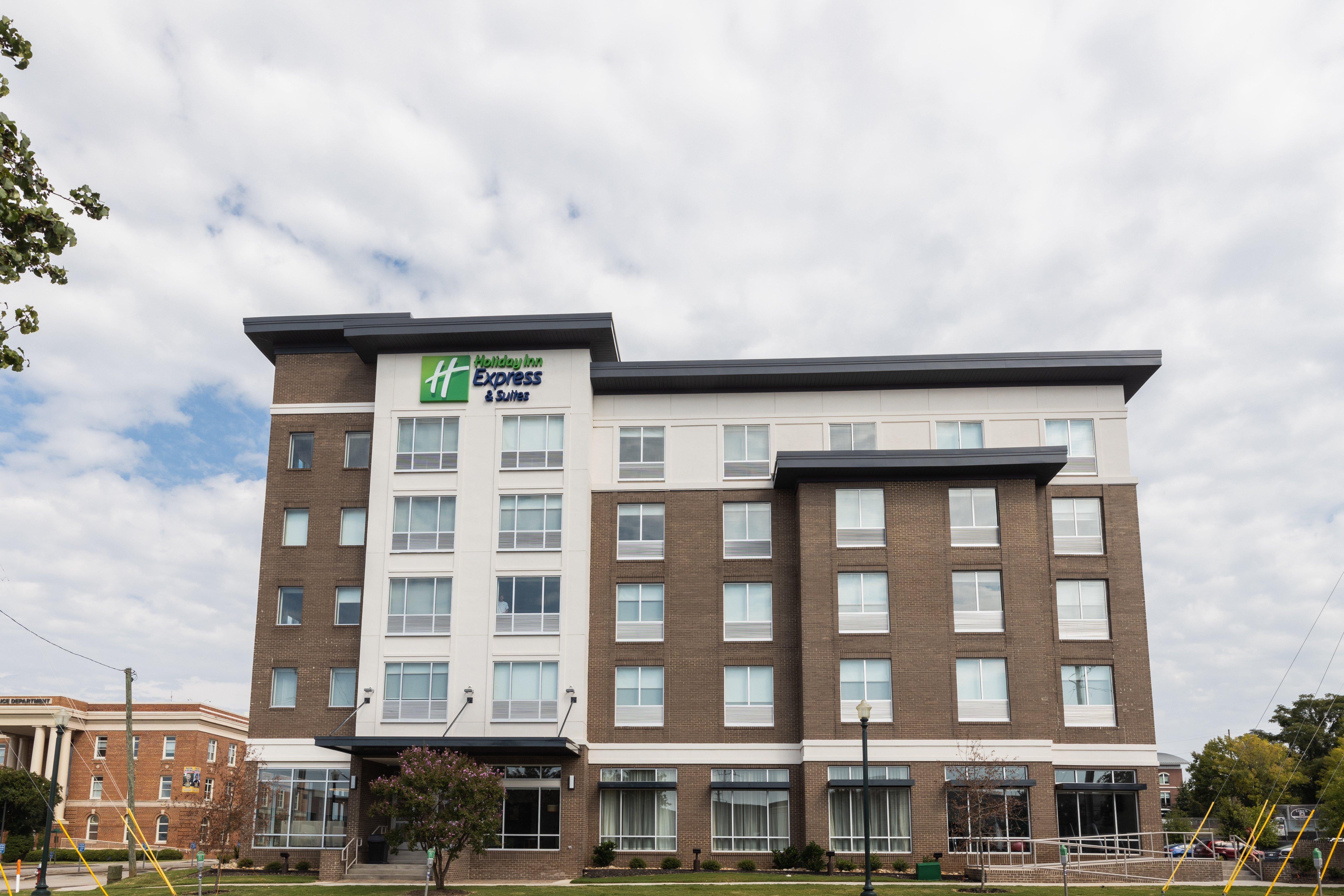 Holiday Inn Express & Suites Columbia Downtown The Vista By Ihg Exterior photo